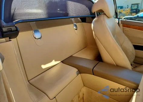 2004 Mercedes-Benz Sl 500 z USA, uszkodzony, nr VIN WDBSK75F24F076006